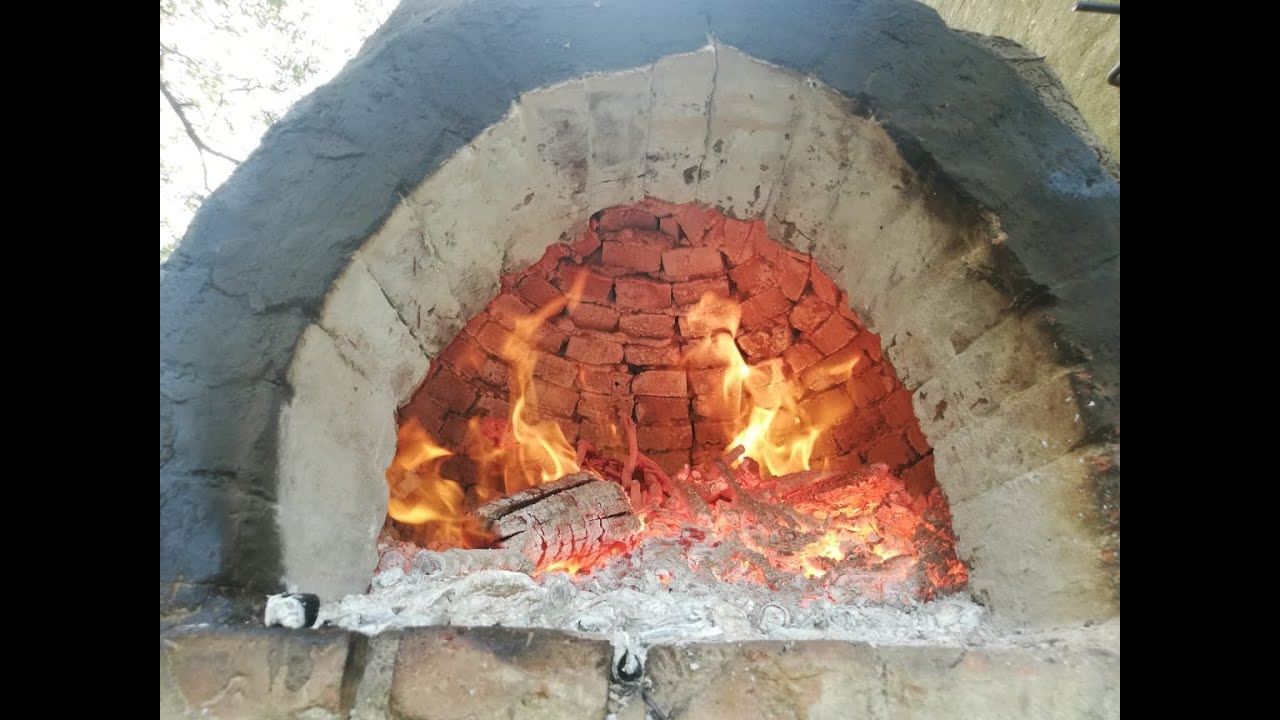 POLLO ARROLLADO AL HORNO DE BARRO!!!!! el peluquero nos enseña a deshuesar y marcelo a comer jaja
