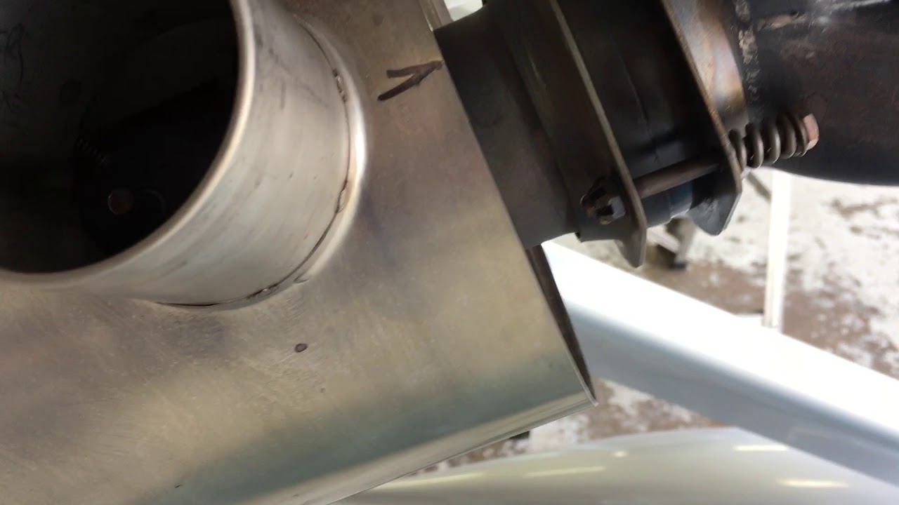 loose right tail pipe YouTube