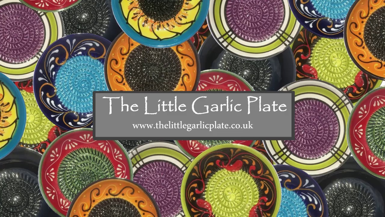 Grate ginger with the little garlic plate - YouTube