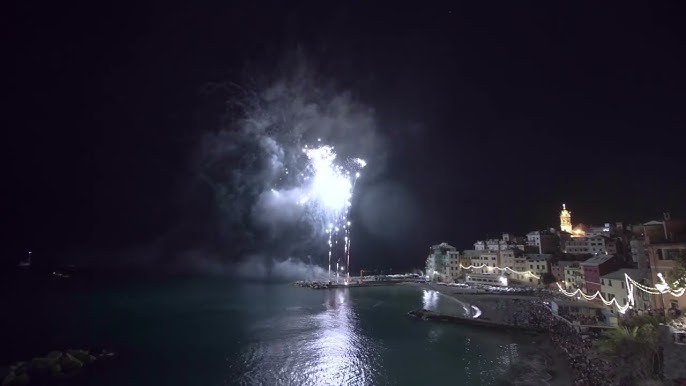 FM 0121A - Magic Barrel - spettacoli pirotecnici fuochi d'artificio - Setti  Fireworks on Vimeo