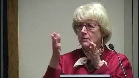 Beyond the Scores: Clues to the nature of semantic disorders from the things patients say and do