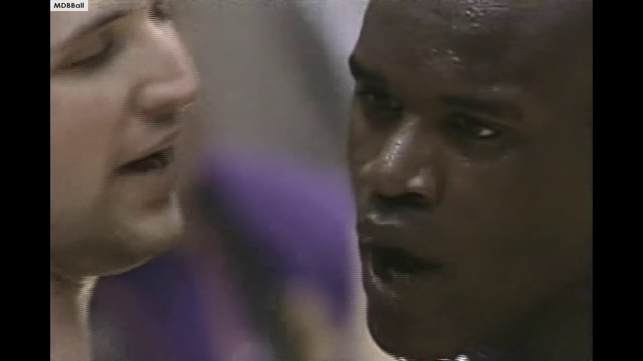Shaq & Greg Ostertag Interaction