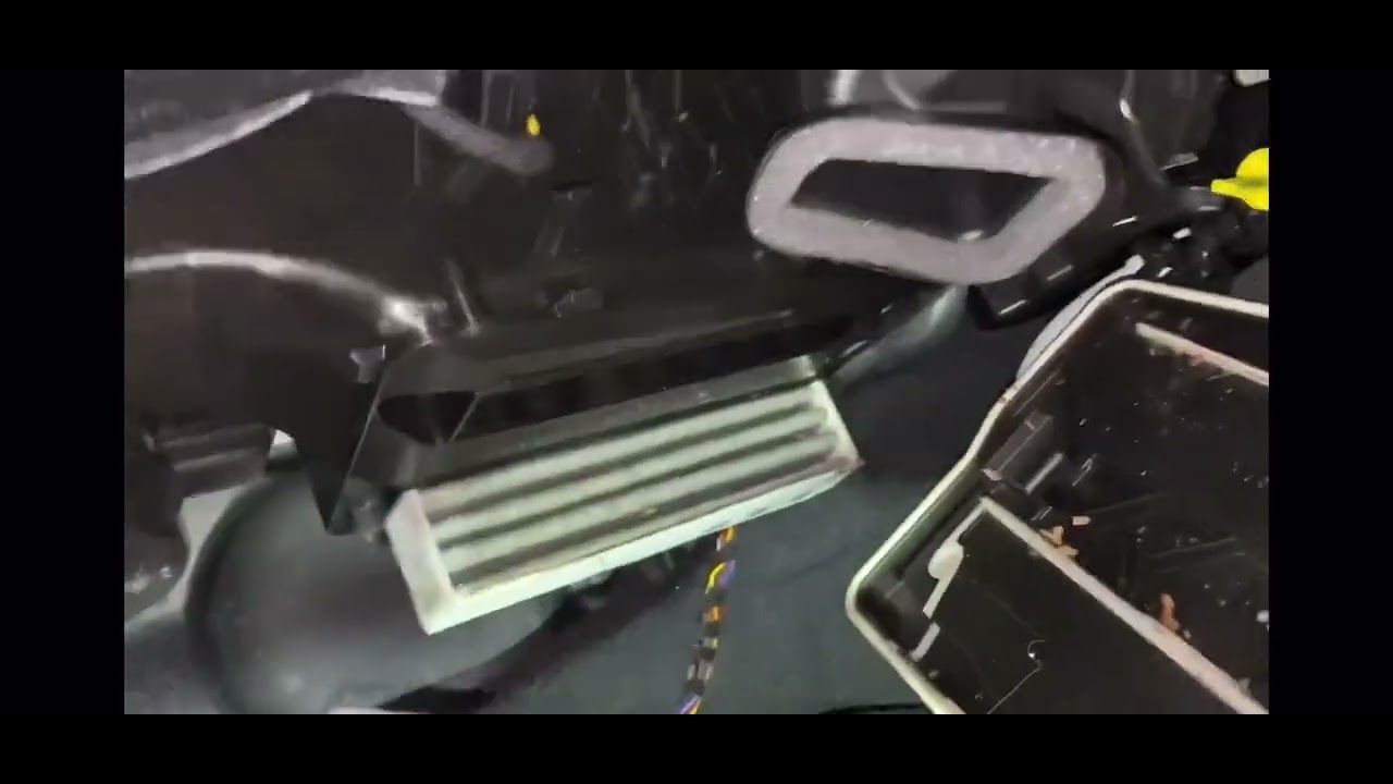 BMW 2020 X5, cabin filter replacement YouTube