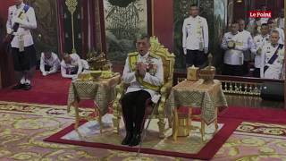 Le roi de Thaïlande s'offre un confinement de luxe avec son harem