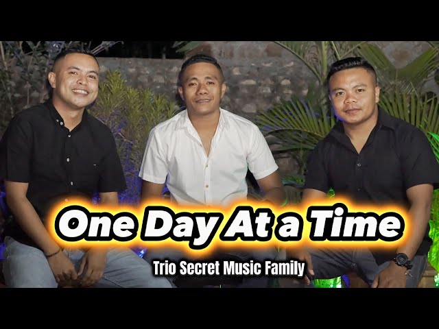 TRIO SECRET FAMILY - ONE DAY AT A TIME | Cover class=