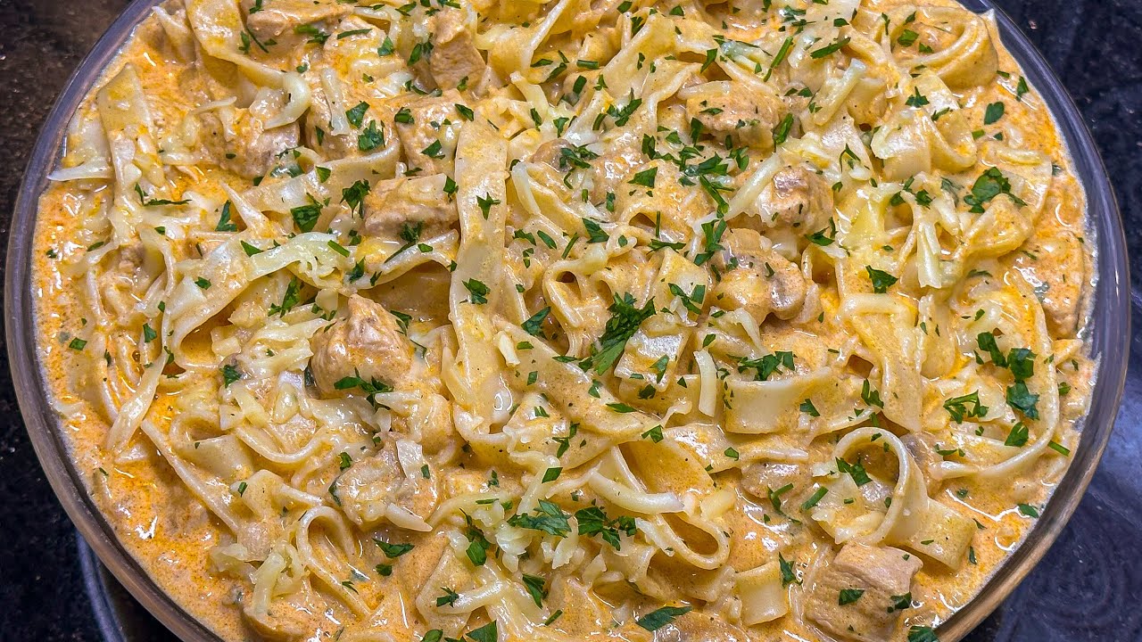 مستحيل جربوه و ما تعاودوهش 😍 تاقلياتيل بالدجاج باألذ صلصة ممكن ديروها 🤤🤤