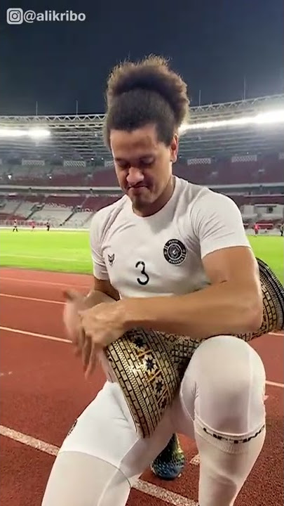 DI STADION GBK !! BUKAN MAEN BOLA TAPI MAEN DARBUKA ?!! #shorts