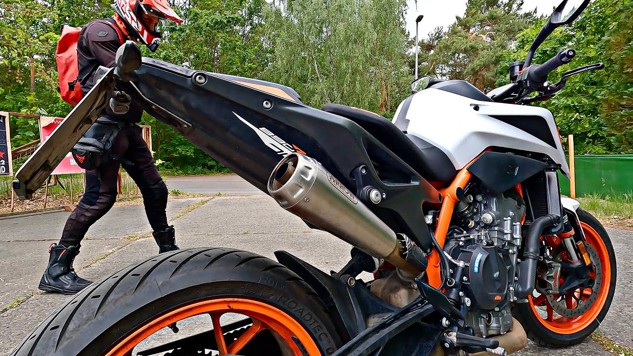 bmw f900r vs ktm 890 duke