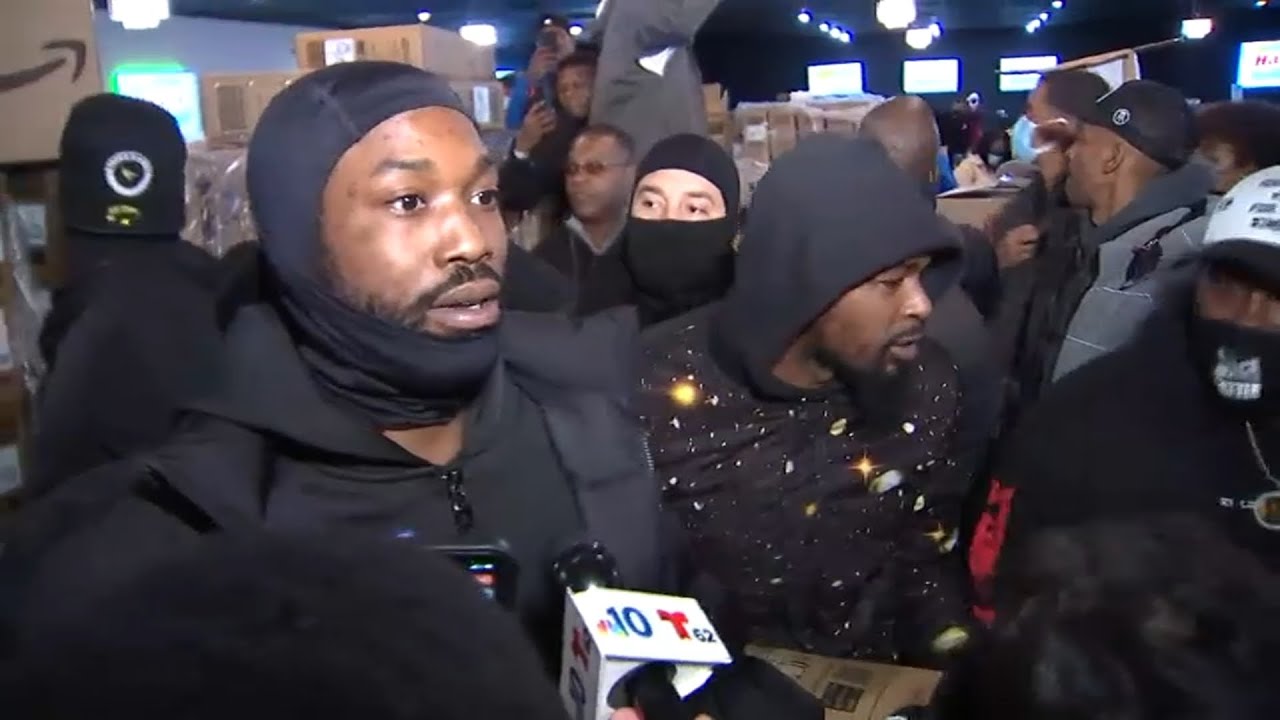 Meek Mill Reunites 20 Families By Posting Their Bail For Christmas