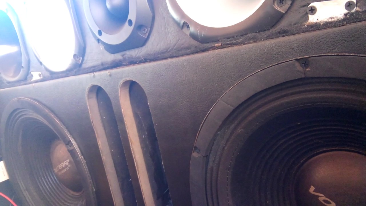 SSL ev3000D tocando 2 Voicer Khromus 12"