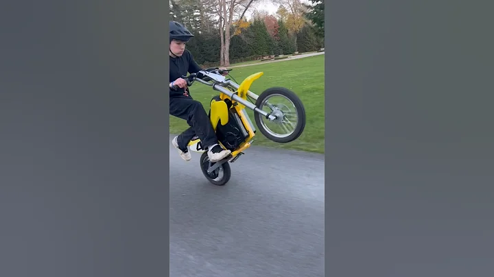 Kid WHEELIES Razor MX650     #razor #razorworldwide #minibike #electricdirtbike