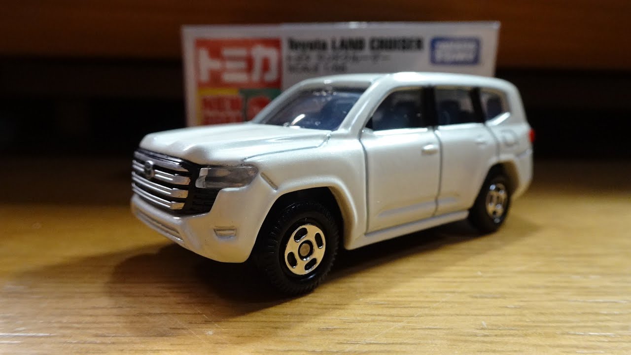トミカ No.38 トヨタ ランドクルーザー - YouTube