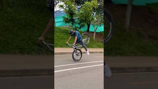 casi nadie mira al q empieza 🥲 #bike