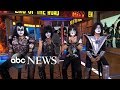 Legendary Rock Superstars Kiss Surprise Two Super Fans And The Reactions Are Priceless Legendary Rock Superstars Kiss Surprise Two Super Fans And The Reactions Are Priceless