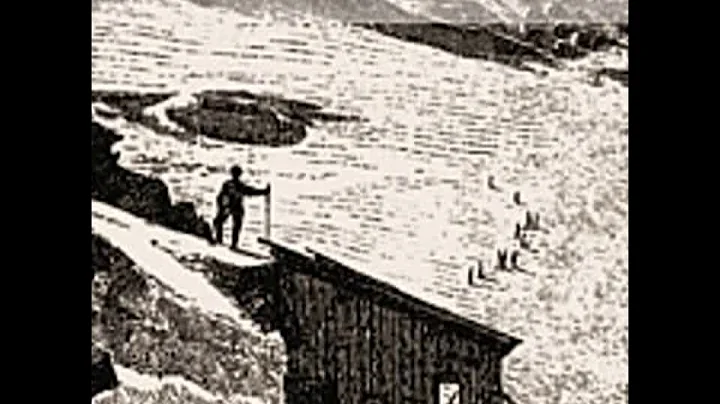 Eine Mont-Blanc-Beste...  by Paul VERNE read by Di...