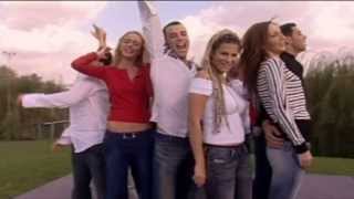 ENG-TV פסטיגל 2003 סובב עולם: ילד ישראלי - הקליפ הרשמי