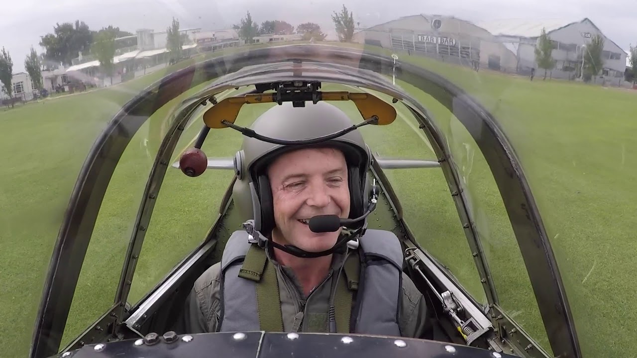 Spitfire ML407 flight