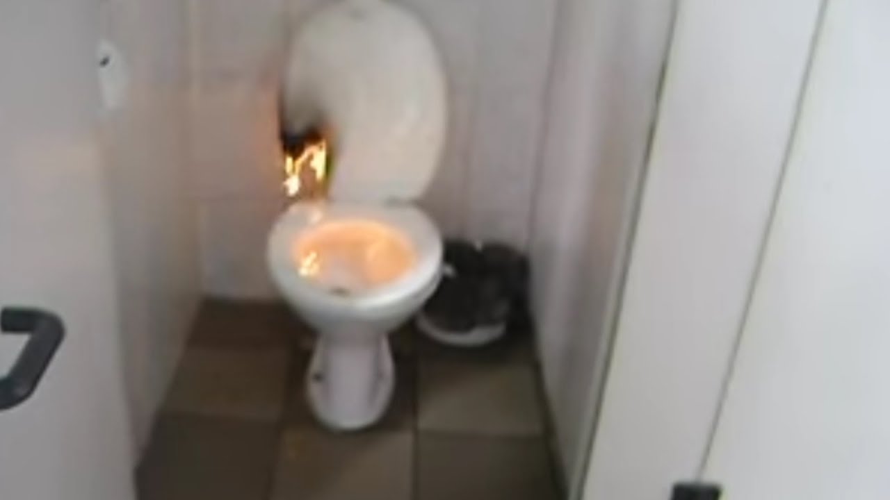 dziwne akcje w szkołach