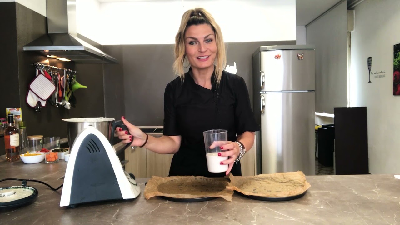 Pizza di quinoa multicolor alle verdure