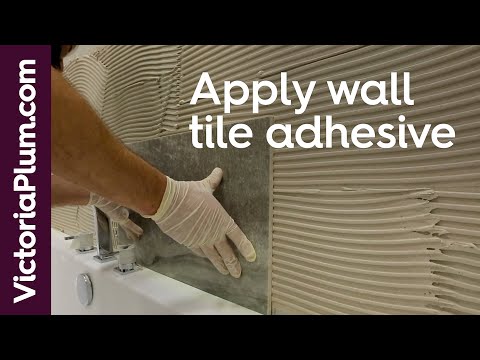 How to mix and apply wall tile adhesive - tiling tips from Victoria Plum 