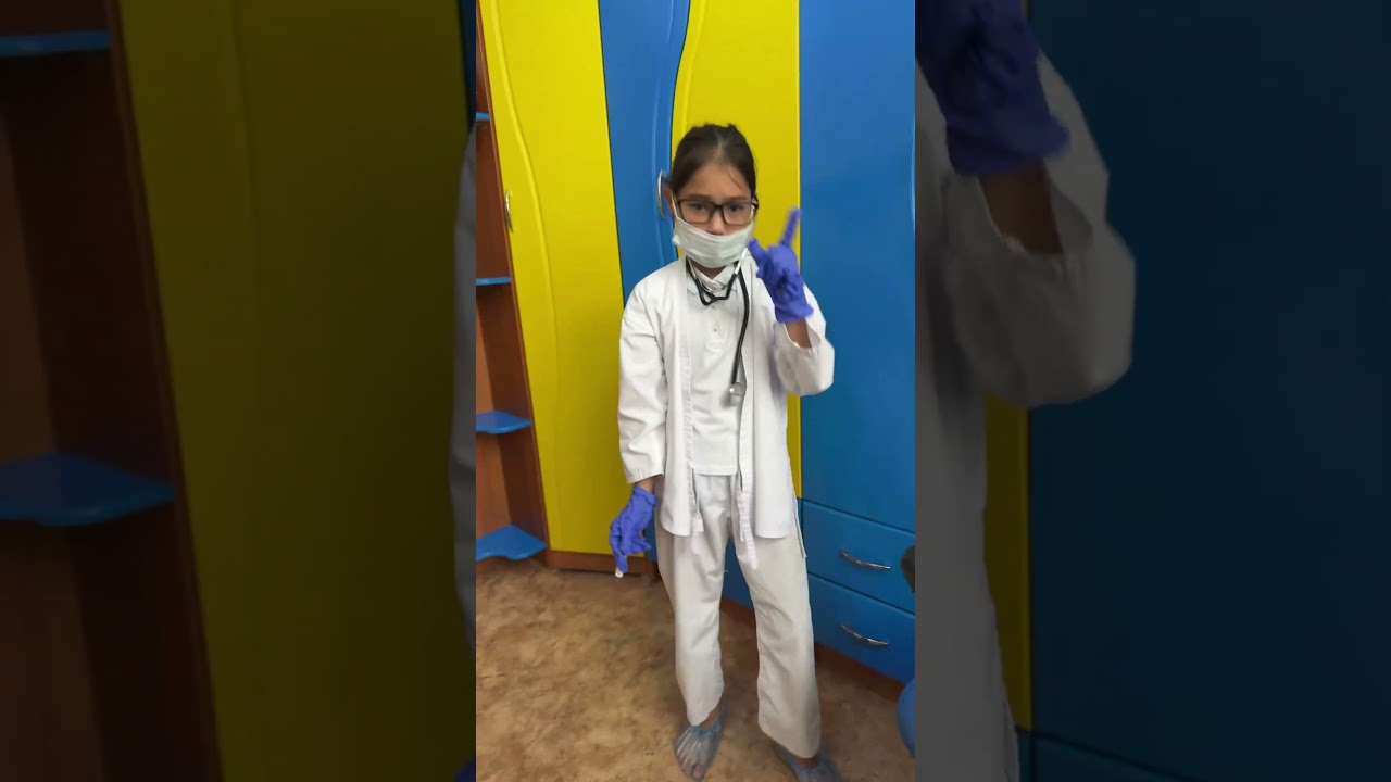 ЖАС ДӘРІГЕР ҚЫЗ ТРЕНДТЕ👩🏻‍⚕️💉😷