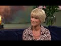 Anna levde ett perfekt familjeliv - dolde sitt alkoholmissbruk i 15 år  - Malou Efter tio (TV4)