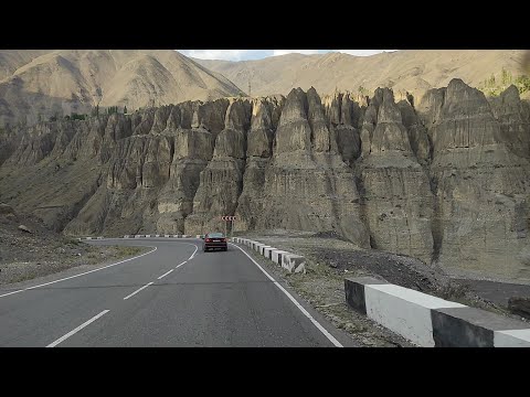 Красивейшие горы Таджикистана.Едем в сторону Пенджикента.Айни.04.08.23.