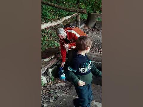 ЧЕРВОНОГРАД: Артем Бонов та Саша Коц на джерелі. - YouTube