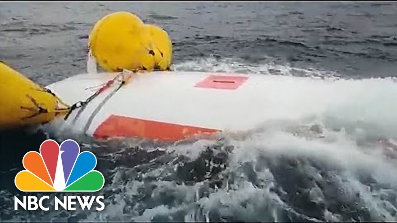 Sailor Rescued After 16 Hours Under Capsized Boat