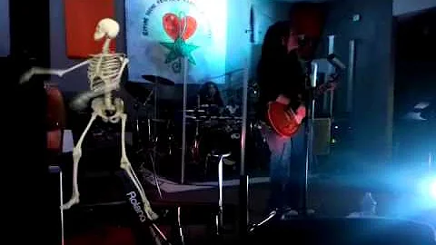 Teri Catlin & Dancing Skelton