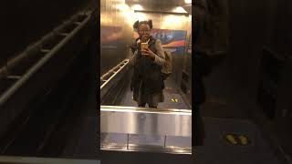 Little girl has a panic attack when in the lift !