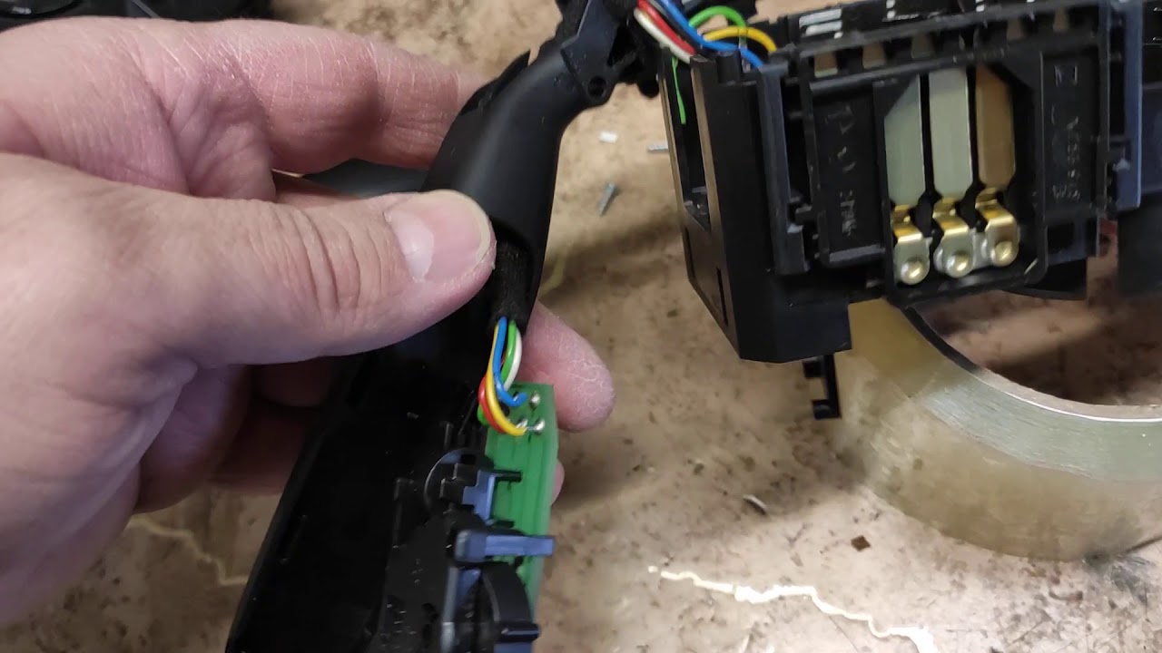 ремонт круиз контроля на под рулевом переключателе(стрекоза) Шкода ...