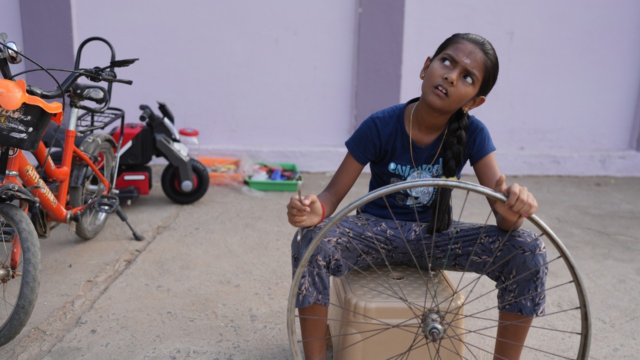 Cycle Mechanic Achu | இப்படி எல்லாம் சைக்கிள் Repair பண்ணின அவ்ளோதான் !!  Mrs.Abi 2.0