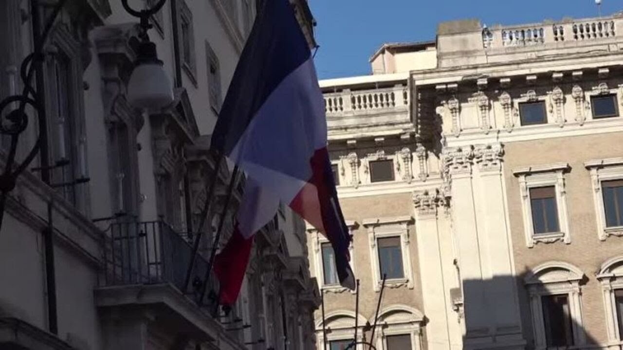 Italia-Francia, l'arrivo di Macron a Palazzo Chigi