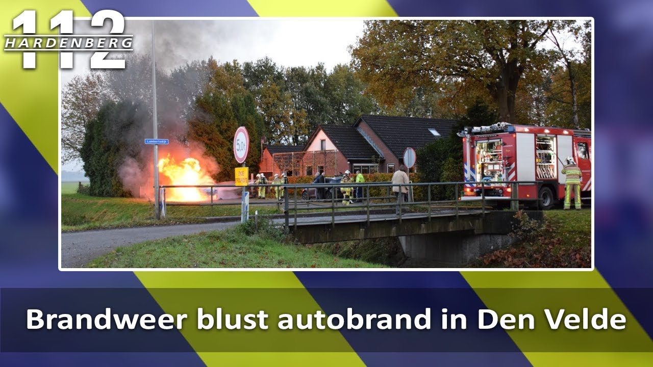 Brandweer blust autobrand in Den Velde