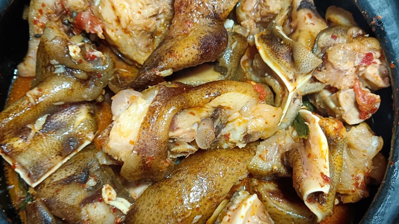 Perfect way to cook Pig  Trotters and Pig Head .