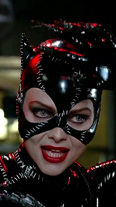 Now that's an entrance 🐈‍⬛ 🎥: Batman Returns (1992)