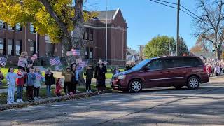 Irving School Cheers for Veterans