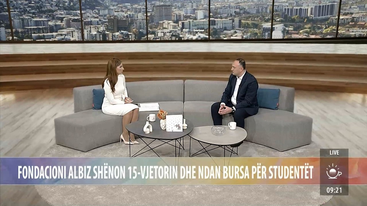 Fondacioni Albiz shënoi 15-vjetorin dhe ndau bursa për studentët – Ritmi i Ditës – TVM2