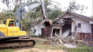 1405 Branch St Tallahassee, FL House Demolition 1 of 4
