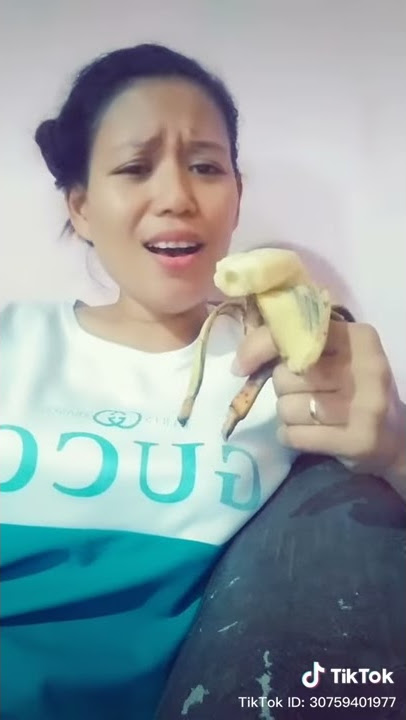 istri galau pegang pisang (tiktok version)