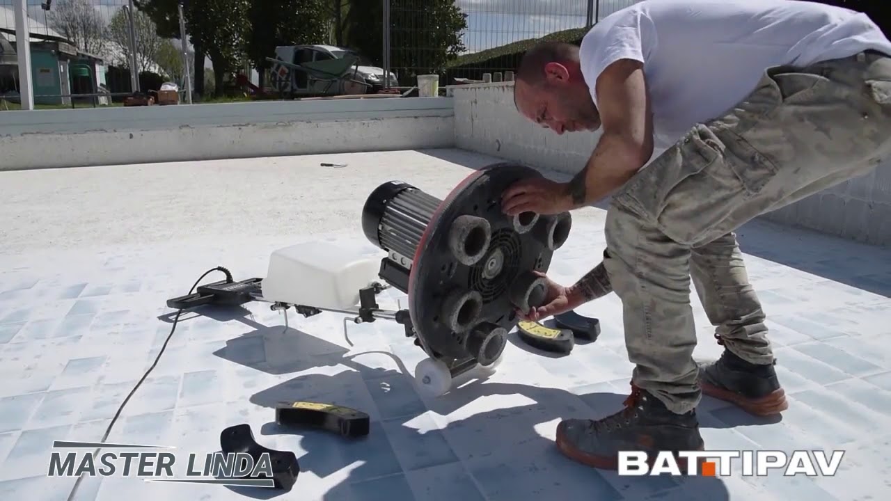 Monobrosse pour jointement carrelage et ponçage  - DUMATOS LOCATION