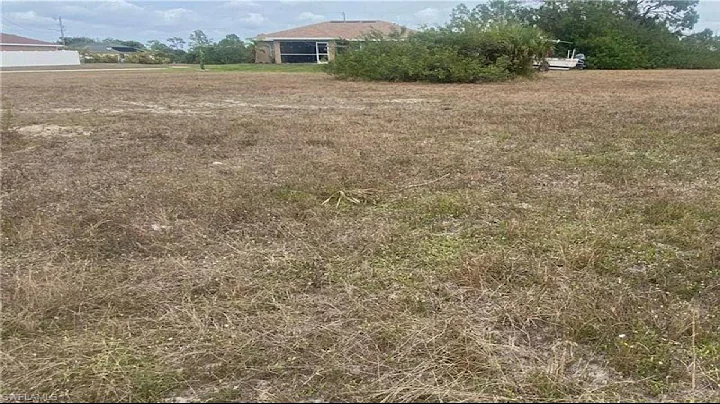 3765 NE 16th AVE, CAPE CORAL, FL Presented by Kimb...
