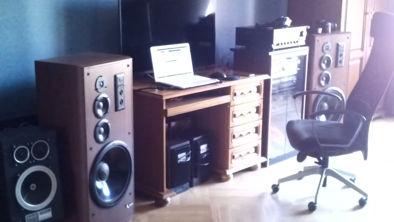 Infinity sm 152,Yamaha AX 900