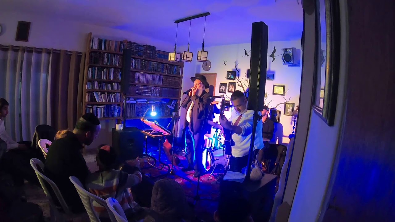 להקת אי שם - באנו חושך לגרש לייב | Ey Sham Band - Banu Choshech Legaresh LIVE
