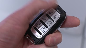 Keyless Enter-N-Go™-Key fob programming for power locks in 2018 Chrysler Pacifica