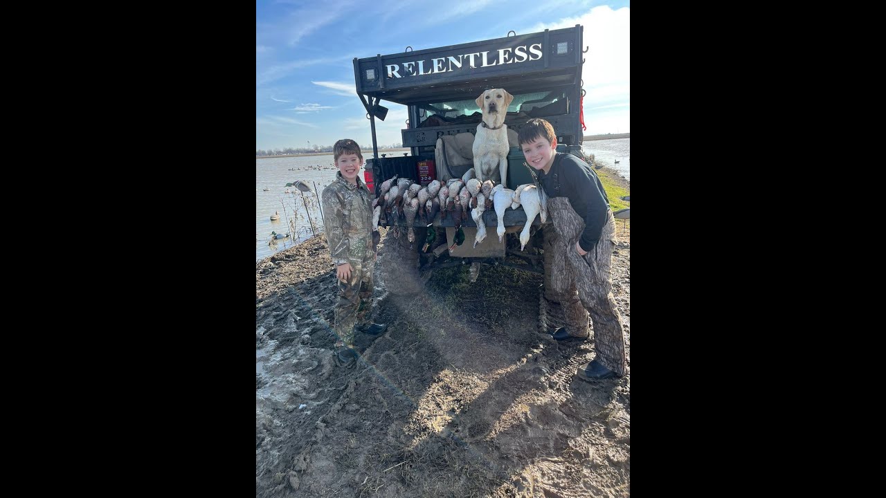 BEST DUCK HUNTING IN THE NEW YEAR!! YouTube