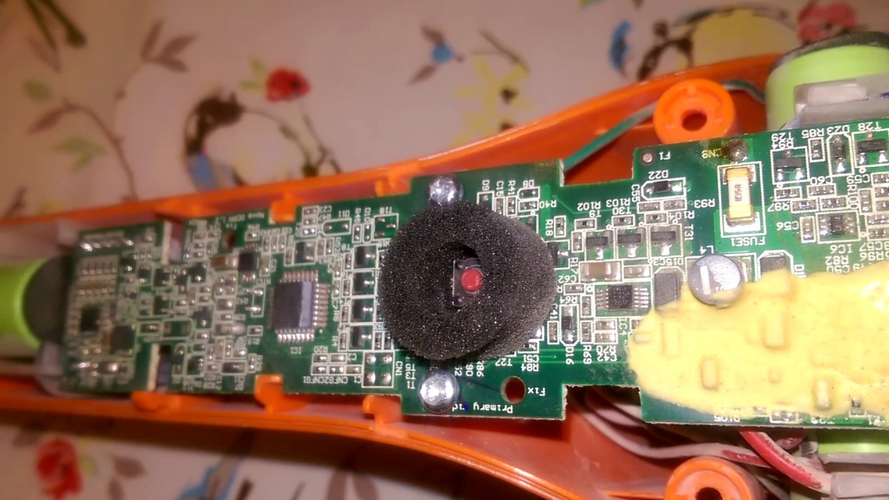 Inside Electrolux Ergorapido ZB13ER 