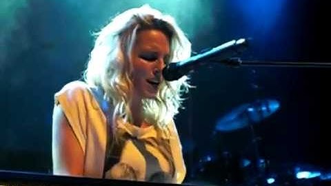 Krystl - The moon will guide me home