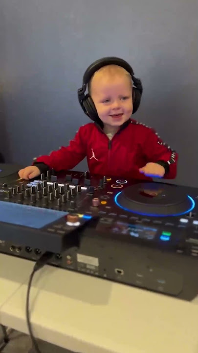 Is this the next big hit DJ? π§π #dj #shorts #short #futurehousemusic